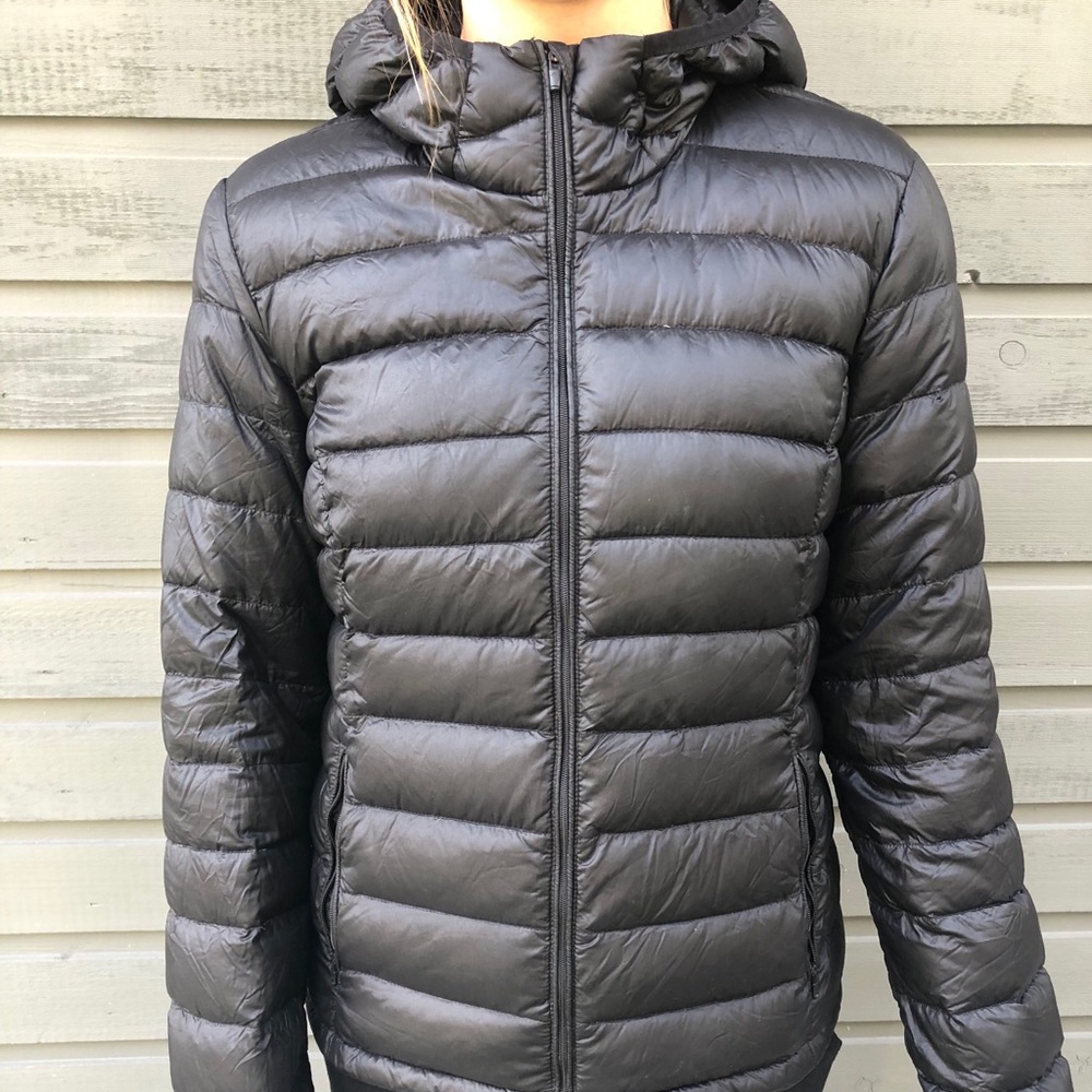 Aritzia puffer jacket